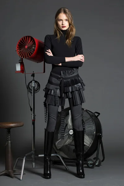 Look 16